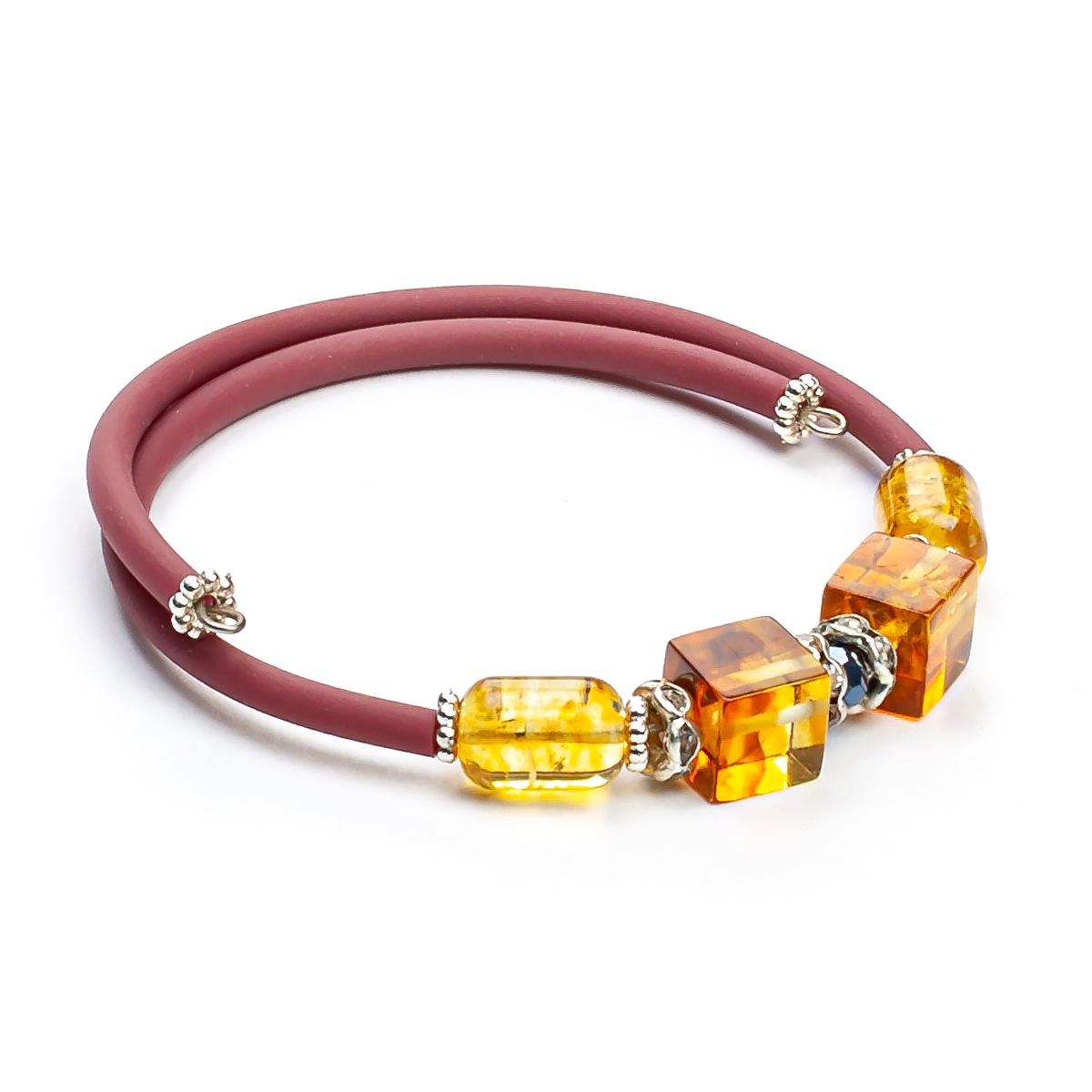 3522372